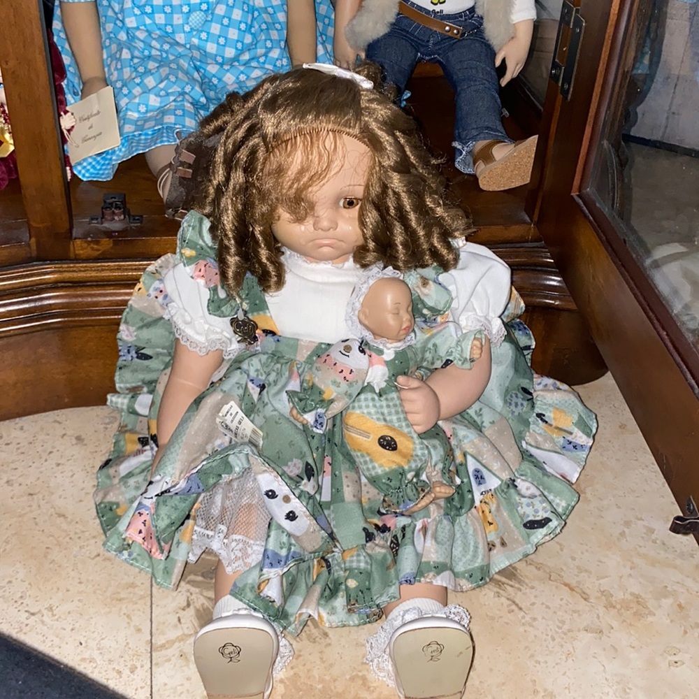 Geli doll